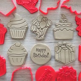 Découpeurs de Biscuits Happy Birthday - 6 Pièces - Plastique - Rouge