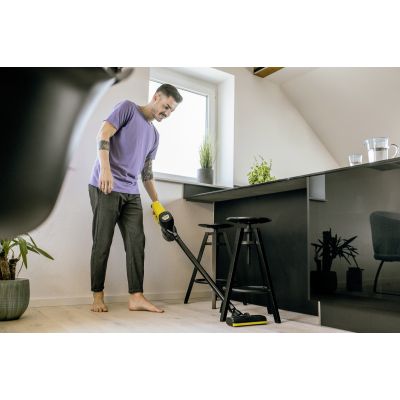 Aspirateur a main sans sac batterie 21.6V VC4 Cordless MYHOME 1.198-620.0 Noir et jaune - KARCHER