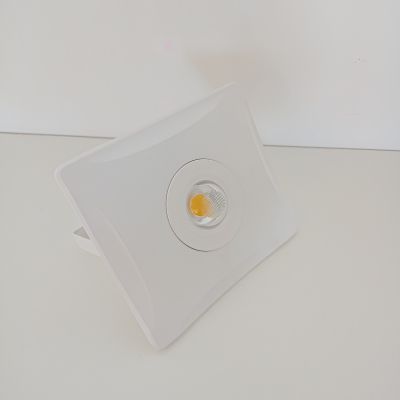 PROJECTEUR PLAT CARRE BLANC 30W 3000K