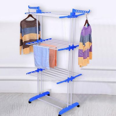 porte vêtements verticaux avec roulettes