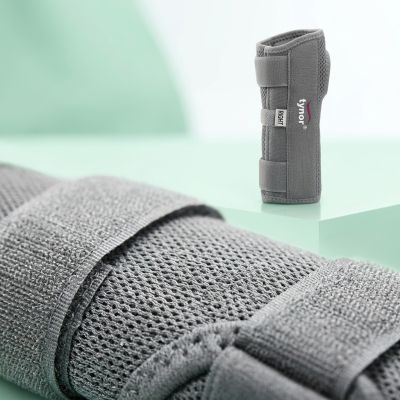 Attelle de Poignet Droit Taille L - Tynor - Soutien et Confort