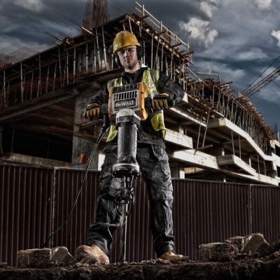 Démolisseur HEX 28 AVC 31kg 2100 Watt - D25981 - DEWALT