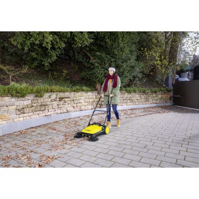 Balayeuse mécanique S4 Twin 1.766-360.0 Noir et jaune - KARCHER