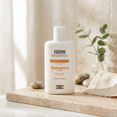 ISDIN Nutradeica Shampooing Pellicules Sèches 200ML