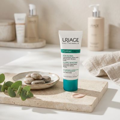 URIAGE Hyséac 3-Regul Soin Teinté Écran Solaire SPF50+ 40ML